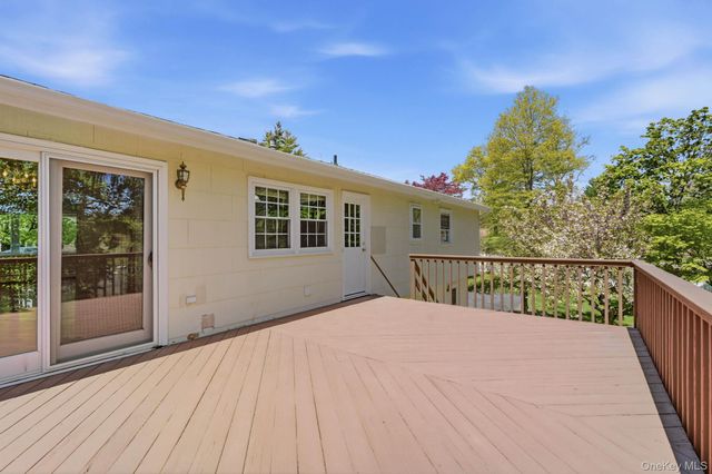 1 Muir Lane, New City, NY 10956