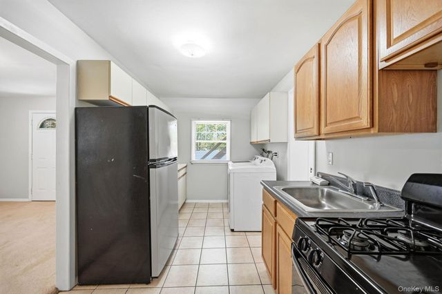 1 Muir Lane, New City, NY 10956