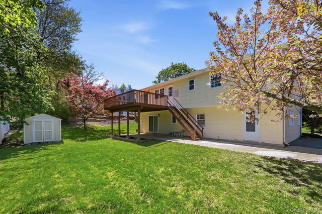 1 Muir Lane, New City, NY 10956