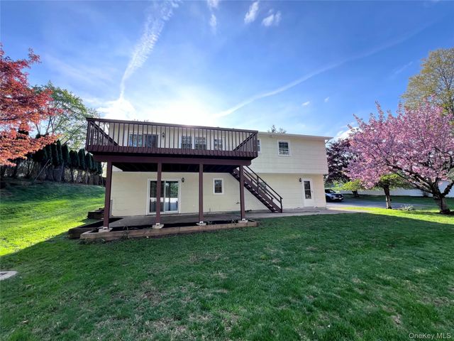 1 Muir Lane, New City, NY 10956