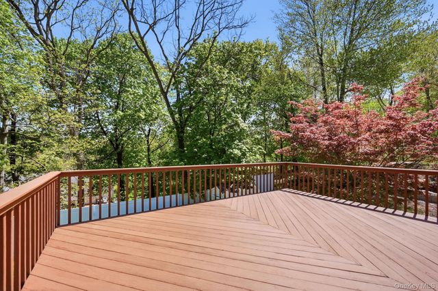 1 Muir Lane, New City, NY 10956