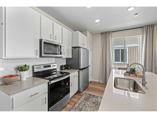 22411 E 46th Ave, Aurora, CO 80019
