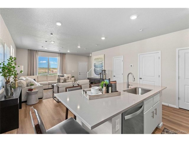 22411 E 46th Ave, Aurora, CO 80019