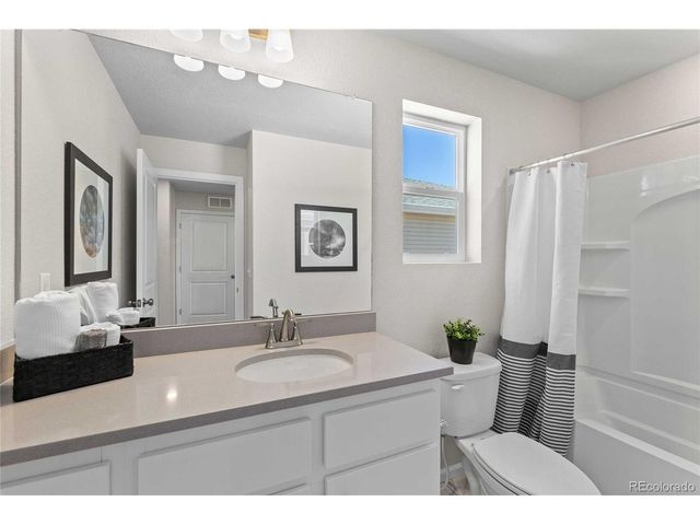22411 E 46th Ave, Aurora, CO 80019