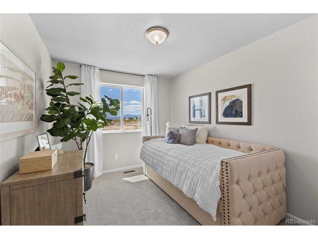 22411 E 46th Ave, Aurora, CO 80019