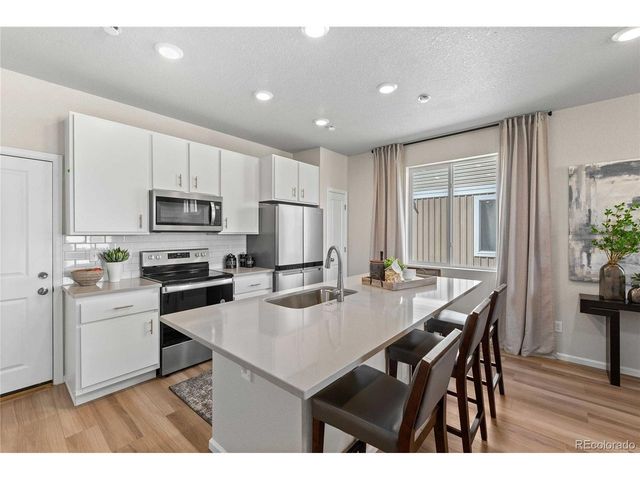 22411 E 46th Ave, Aurora, CO 80019