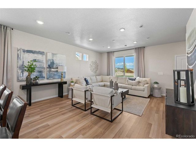 22411 E 46th Ave, Aurora, CO 80019