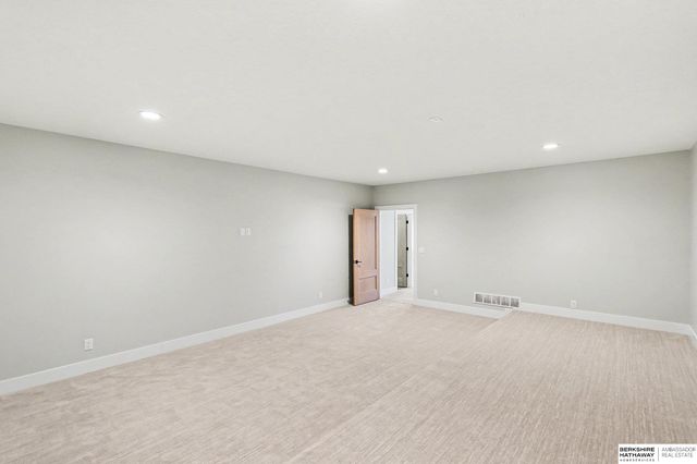 3642 Wilderness Hills Boulevard, Lincoln, NE 68516