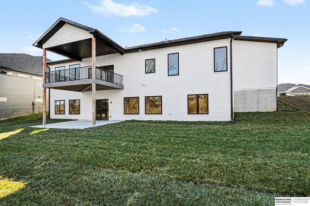 3642 Wilderness Hills Boulevard, Lincoln, NE 68516