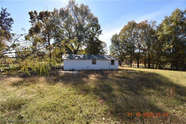 464025 Highway 141, Gans, OK 74936