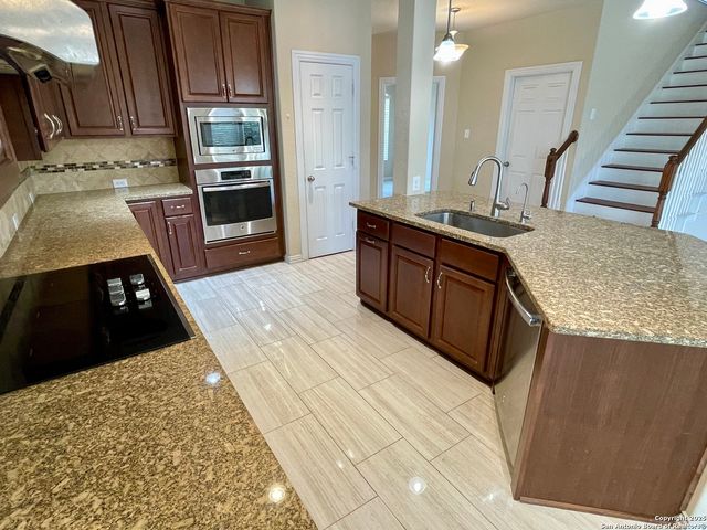 1026 Faith Ranch, San Antonio, TX 78245