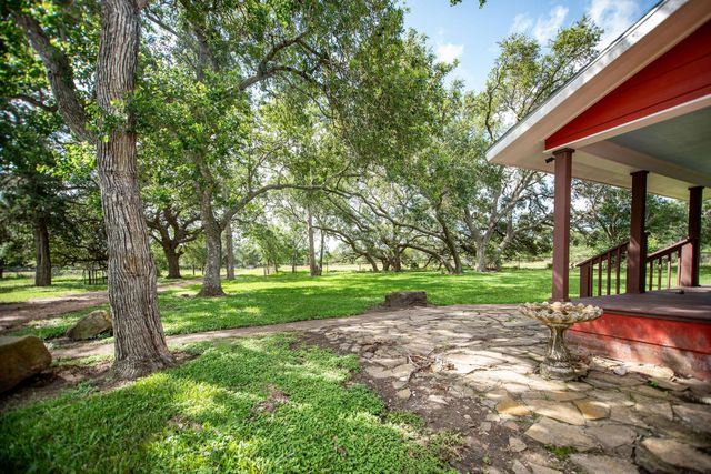 3042 County Road 452, Palacios, TX 77465
