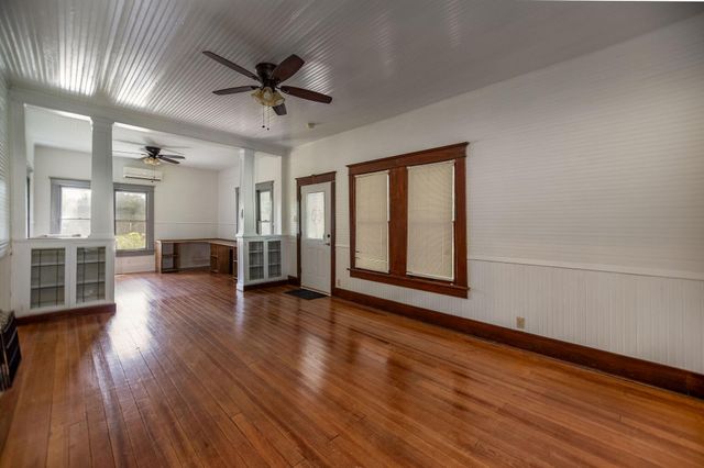 3042 County Road 452, Palacios, TX 77465