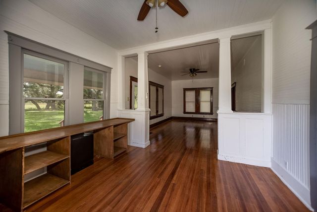 3042 County Road 452, Palacios, TX 77465