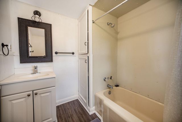 3042 County Road 452, Palacios, TX 77465