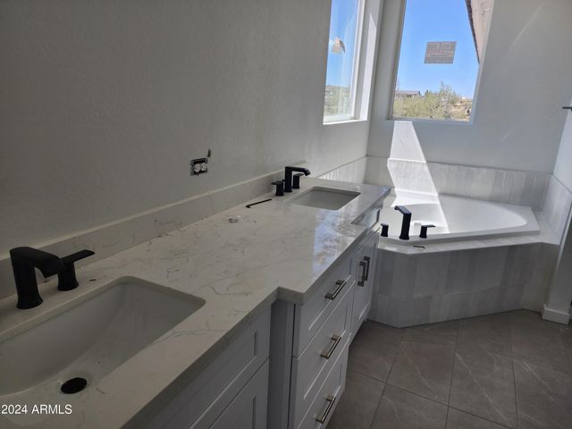 2318 W JENS WAY --, Queen Creek, AZ 85144