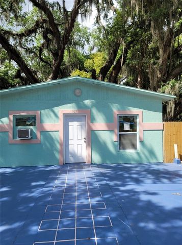 107 E CYPRESS STREET, Kissimmee, FL 34744