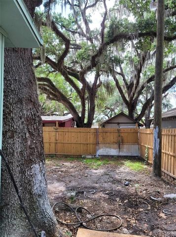 107 E CYPRESS STREET, Kissimmee, FL 34744