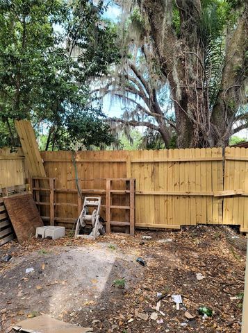 107 E CYPRESS STREET, Kissimmee, FL 34744