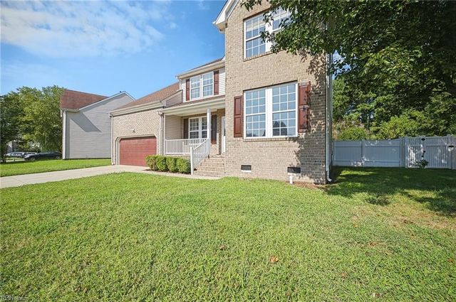 120 Lakes Edge DR, Suffolk, VA 23434
