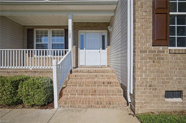 120 Lakes Edge DR, Suffolk, VA 23434