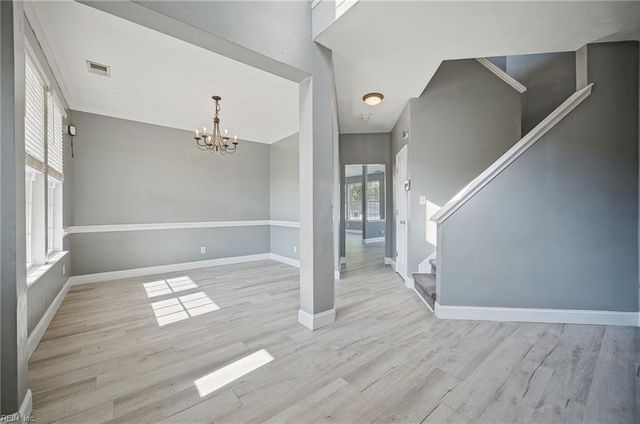 120 Lakes Edge DR, Suffolk, VA 23434