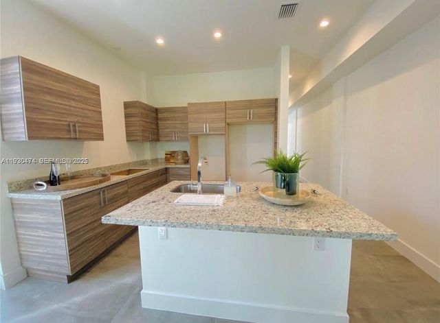 3653 SW 25th St 3653, Miami, FL 33133