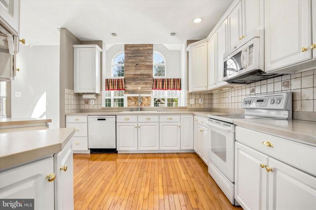 5170 BARNESS CT, Doylestown, PA 18902