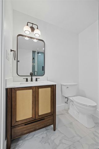 4704 Enchanted LN B, Austin, TX 78745