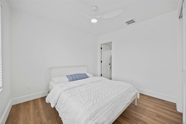 4704 Enchanted LN B, Austin, TX 78745