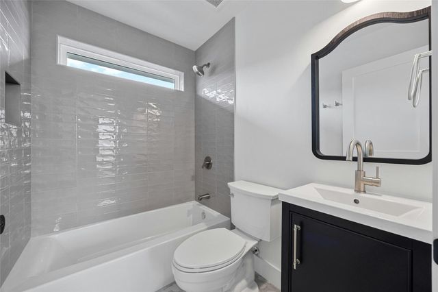 4704 Enchanted LN B, Austin, TX 78745