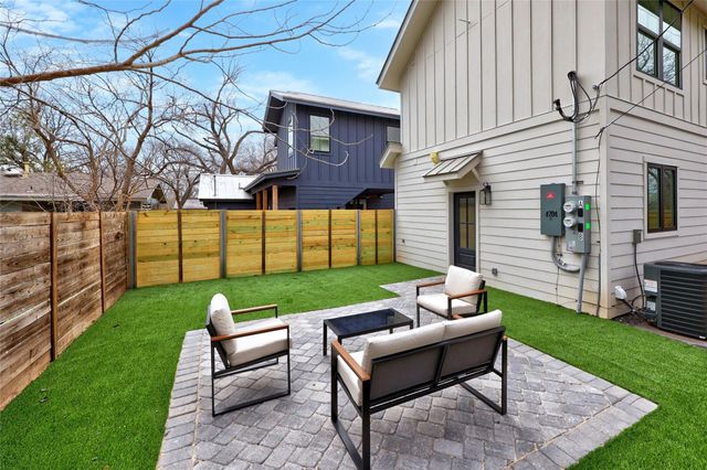 4704 Enchanted LN B, Austin, TX 78745