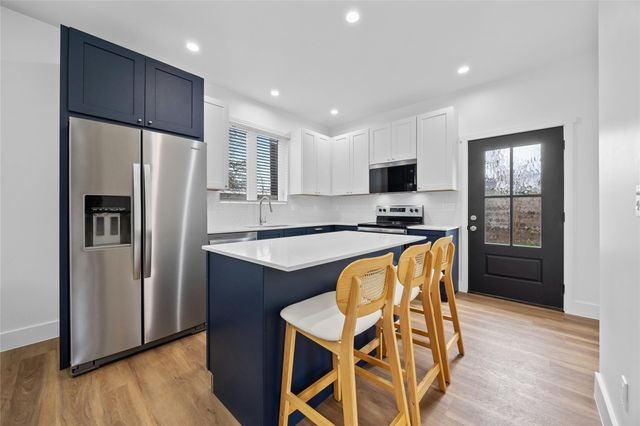 4704 Enchanted LN B, Austin, TX 78745