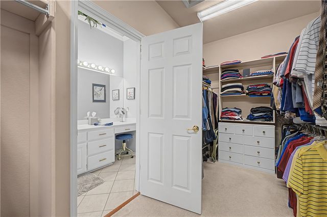 70 McKenzie Drive, Bella Vista, AR 72715