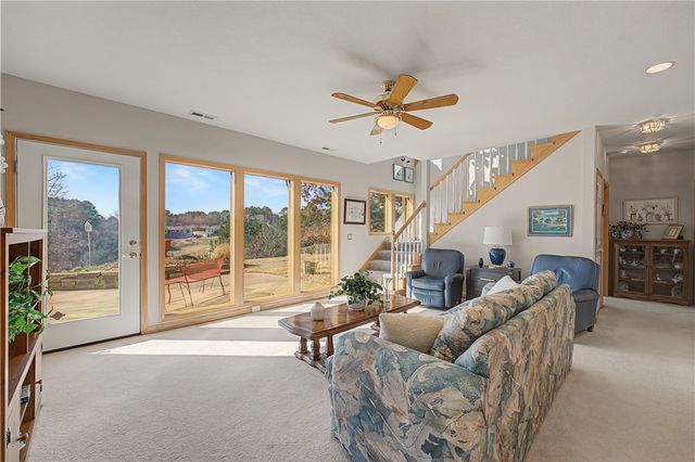 70 McKenzie Drive, Bella Vista, AR 72715