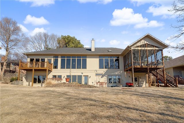 70 McKenzie Drive, Bella Vista, AR 72715