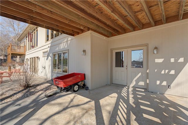 70 McKenzie Drive, Bella Vista, AR 72715