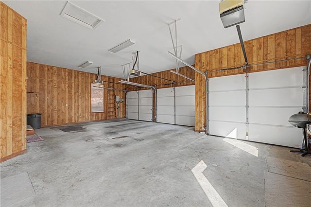 70 McKenzie Drive, Bella Vista, AR 72715