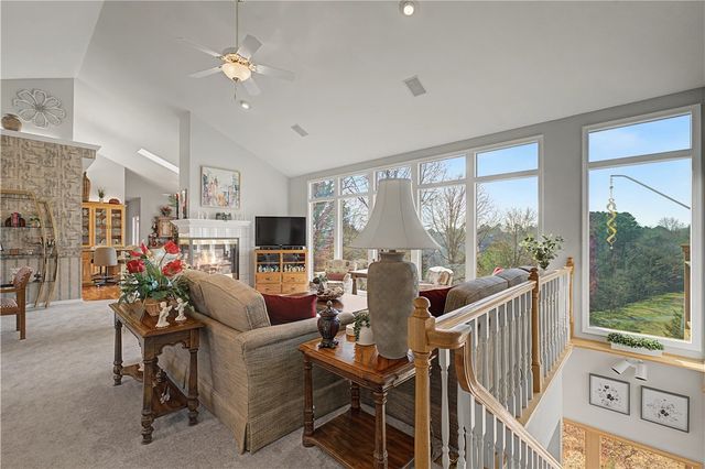 70 McKenzie Drive, Bella Vista, AR 72715