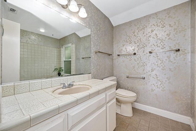 15048 Lago Dr, Rancho Murieta, CA 95683