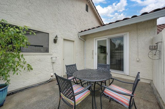 15048 Lago Dr, Rancho Murieta, CA 95683