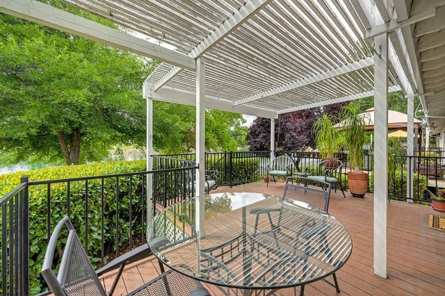 15048 Lago Dr, Rancho Murieta, CA 95683