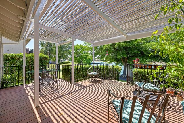 15048 Lago Dr, Rancho Murieta, CA 95683