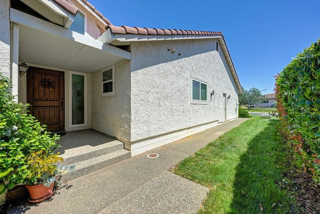 15048 Lago Dr, Rancho Murieta, CA 95683