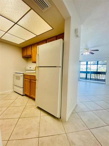 633 N KEENE ROAD APT C, Clearwater, FL 33755
