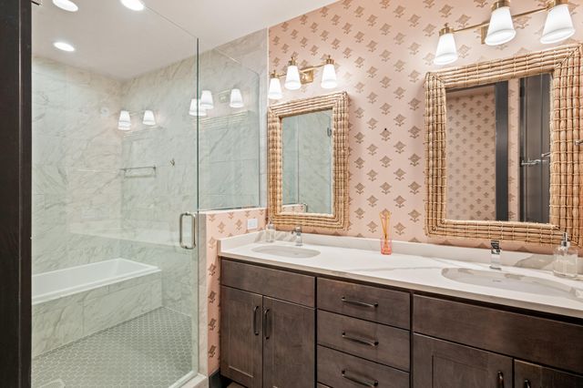 5 Gadsdenboro Street 303, Charleston, SC 29401