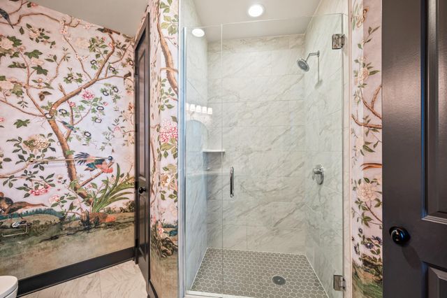 5 Gadsdenboro Street 303, Charleston, SC 29401