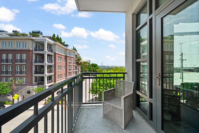 5 Gadsdenboro Street 303, Charleston, SC 29401