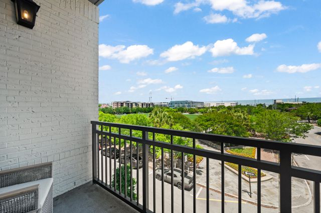 5 Gadsdenboro Street 303, Charleston, SC 29401