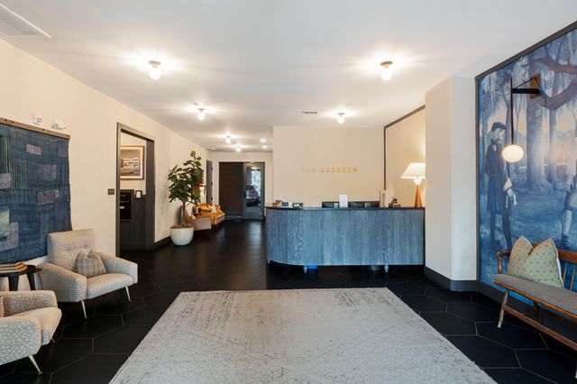 5 Gadsdenboro Street 303, Charleston, SC 29401
